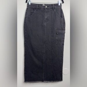 Superdown Faded Black Denim Cargo Pocket Skirr | Size Smaall